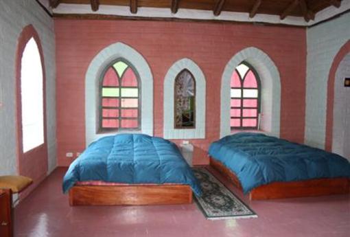 фото отеля Hostal Casa del Quinde