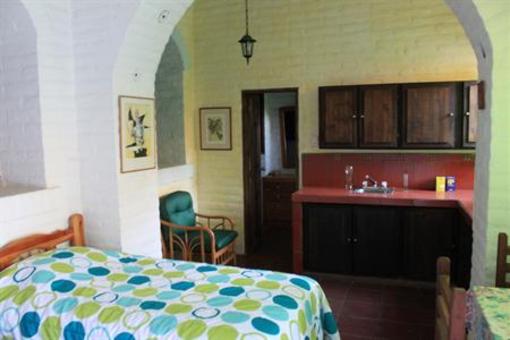 фото отеля Hostal Casa del Quinde