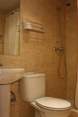 фото отеля Hostal Santa Cruz