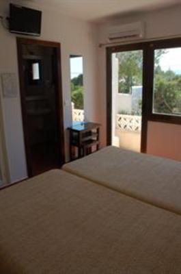 фото отеля Hostal La Torre Ibiza