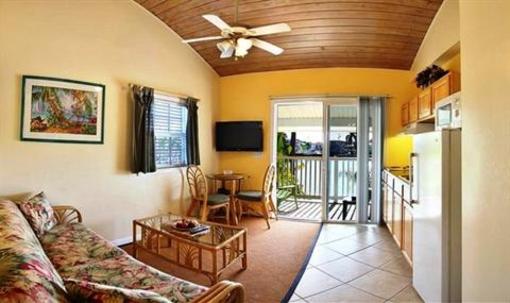 фото отеля Manatee Bay Inn