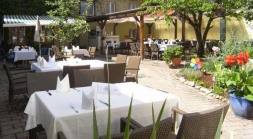 фото отеля Hotel & Restaurant Schwarzer Bock