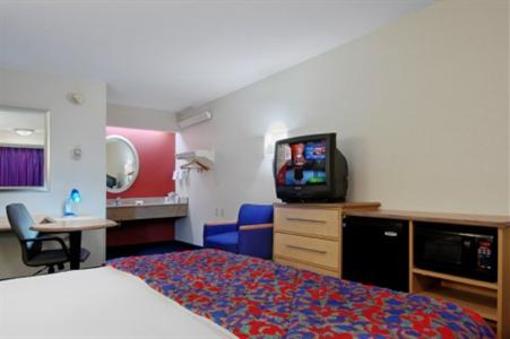 фото отеля Red Roof Inn Durham Triangle Park