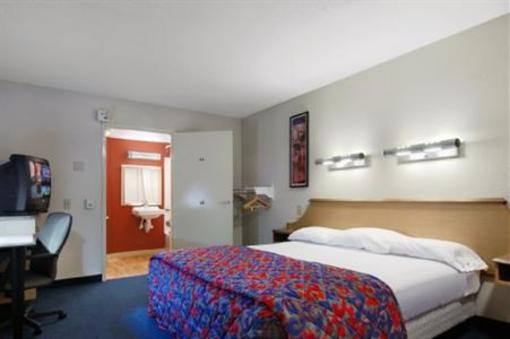 фото отеля Red Roof Inn Durham Triangle Park