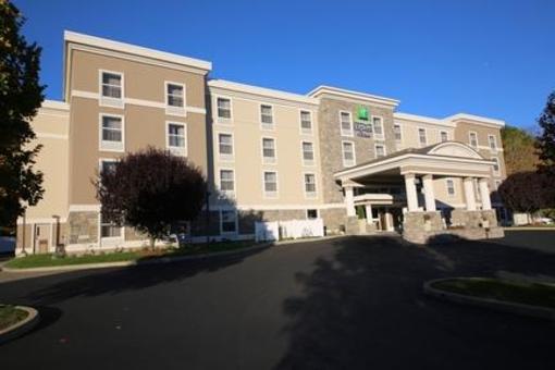 фото отеля Holiday Inn Express & Suites Danbury