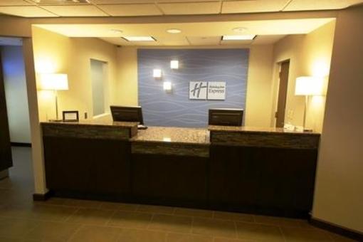 фото отеля Holiday Inn Express & Suites Danbury