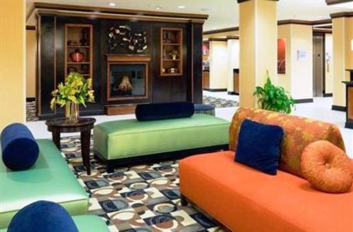 фото отеля Holiday Inn Express & Suites Danbury