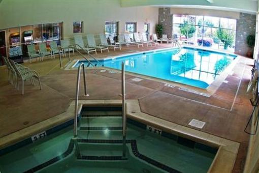 фото отеля BEST WESTERN Revere Inn & Suites