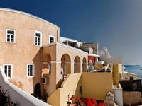 Cori Rigas Apartments & Suites