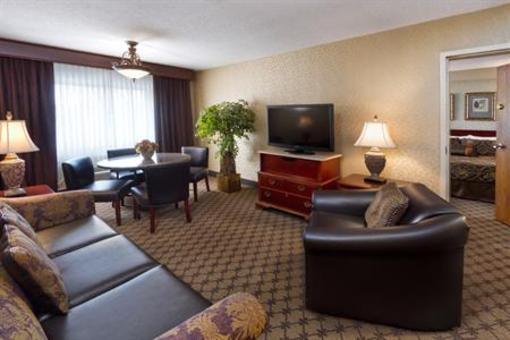 фото отеля BEST WESTERN PLUS Ramkota Hotel