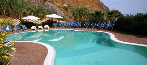 фото отеля Vime Villa Ridente Club Resort Gioiosa Marea