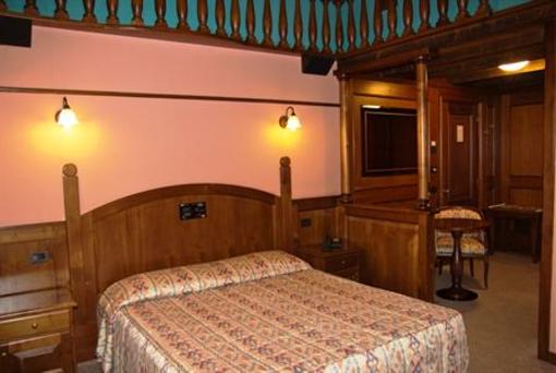 фото отеля Hotel California Ayas