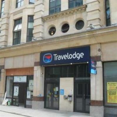 фото отеля Travelodge Cardiff Central Queen Street