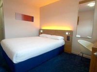 Travelodge Cardiff Central Queen Street