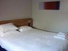 фото отеля Travelodge Cardiff Central Queen Street