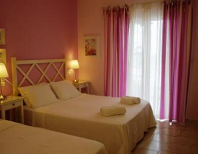 фото отеля Haris Apartments