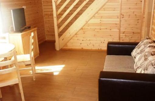 фото отеля Family Panzio Es Apartman Hazak