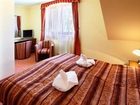 фото отеля Family Panzio Es Apartman Hazak