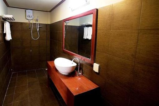 фото отеля Beach Road Hotel