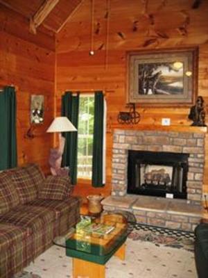 фото отеля Highland Hills Motel and Cabins Boone