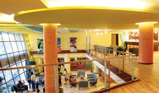 фото отеля The Country Club Sarjapur Road