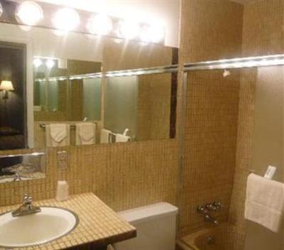 фото отеля St. Moritz Lodge