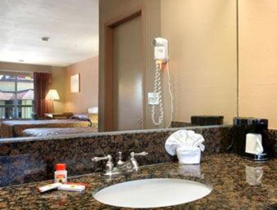 фото отеля Super 8 Anaheim Disneyland Drive