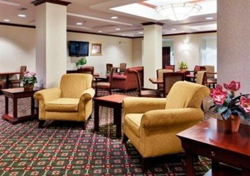 фото отеля Holiday Inn Express Hotel & Suites Chambersburg