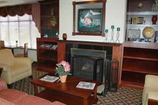 фото отеля Holiday Inn Express Hotel & Suites Chambersburg