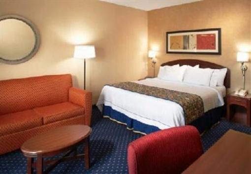 фото отеля Courtyard by Marriott Cleveland Willoughby