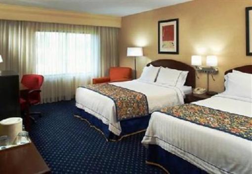 фото отеля Courtyard by Marriott Cleveland Willoughby