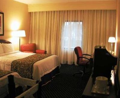 фото отеля Courtyard by Marriott Cleveland Willoughby