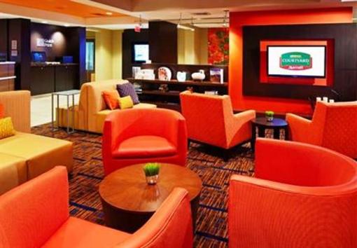фото отеля Courtyard by Marriott Cleveland Willoughby