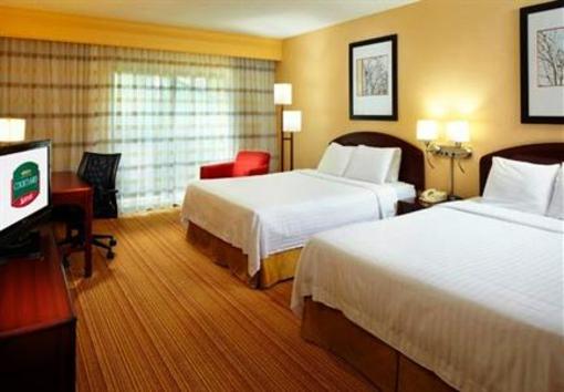 фото отеля Courtyard by Marriott Cleveland Willoughby