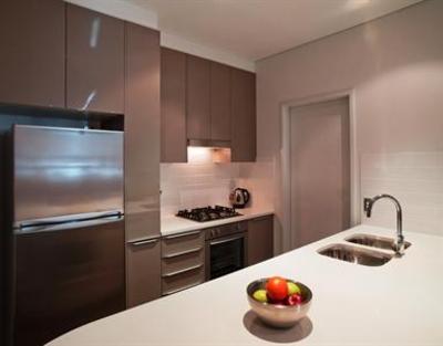фото отеля Meriton Serviced Apartments Southport