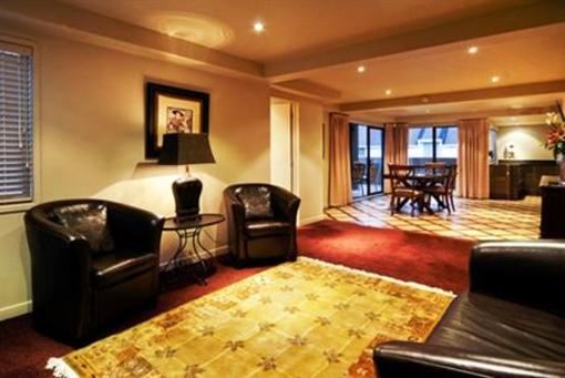 фото отеля Mayfair Apartments