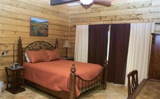 фото отеля The Retreat at Artesian Lakes