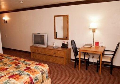 фото отеля Econo Lodge Madison