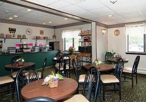 фото отеля Econo Lodge Madison