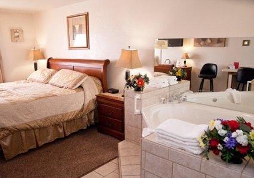 фото отеля Econo Lodge Madison