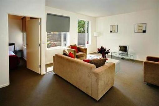 фото отеля Plum Serviced Apartments Carlton Melbourne