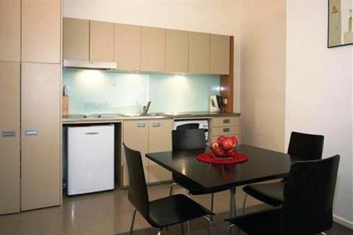 фото отеля Plum Serviced Apartments Carlton Melbourne