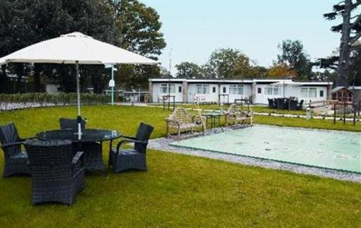 фото отеля Gunton Hall Resort