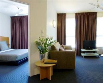 фото отеля The York Canberra