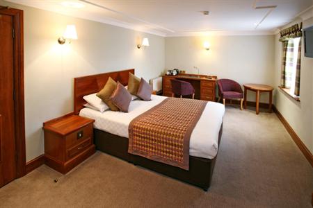 фото отеля Best Western Pinewood on Wilmslow