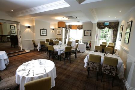 фото отеля Best Western Pinewood on Wilmslow
