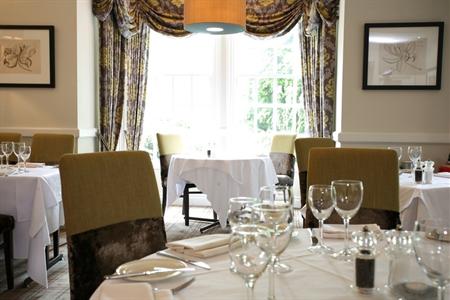 фото отеля Best Western Pinewood on Wilmslow