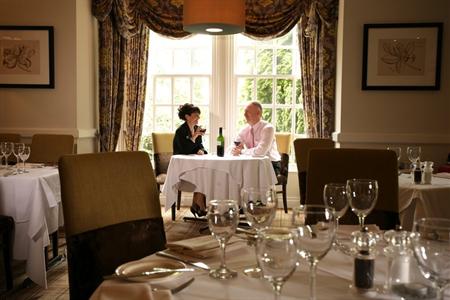 фото отеля Best Western Pinewood on Wilmslow