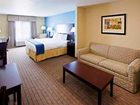 фото отеля Holiday Inn Express Hotel & Suites Shelbyville - Indianapolis