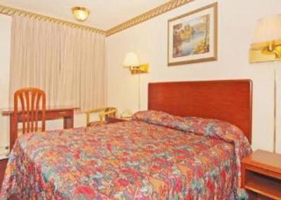 фото отеля Econo Lodge Expo Center